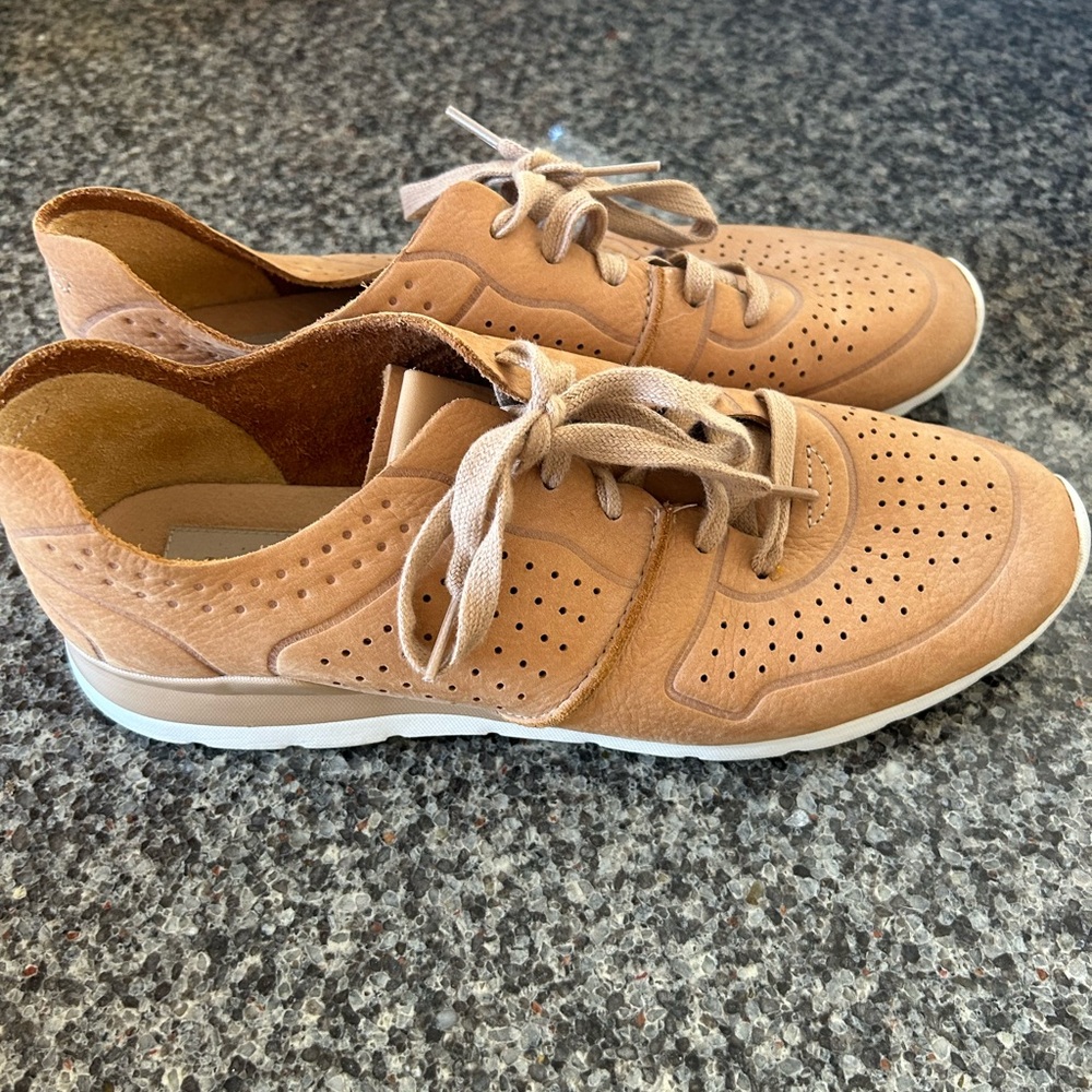 UGG Tread Light Brown Suede Lace-Up Shoes